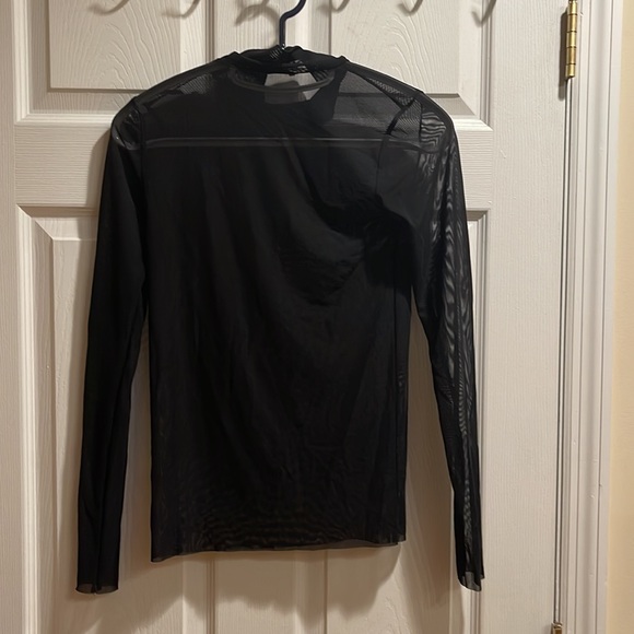 Wilfred Free black small Long sleeve fitted sheer top - Picture 3 of 3